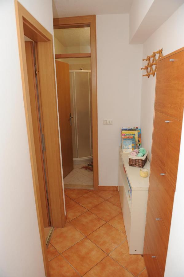 Apartma Lavela イゾラ エクステリア 写真