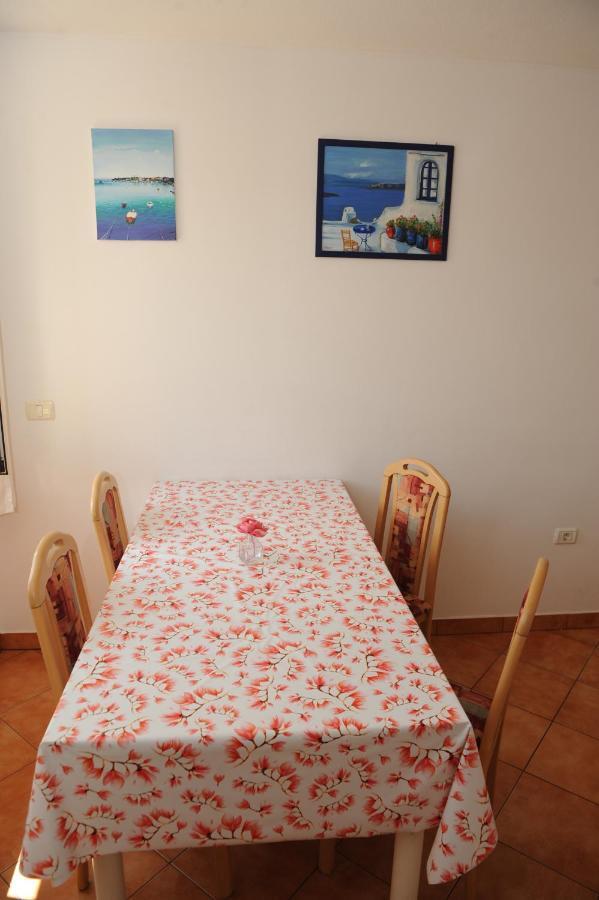 Apartma Lavela イゾラ エクステリア 写真